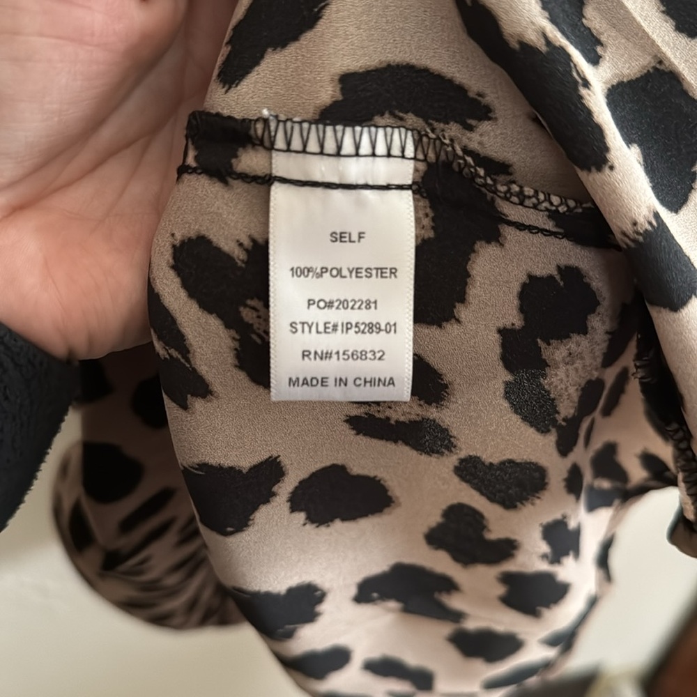 Women’s Leopard Print Top - Picture 4 of 7